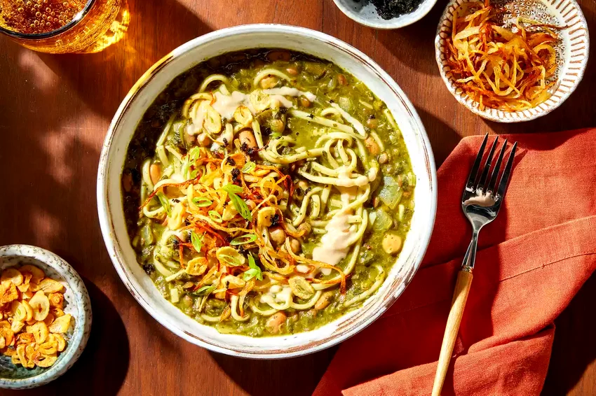 Ash-eh Reshteh (Persian Bean & Pasta Soup)