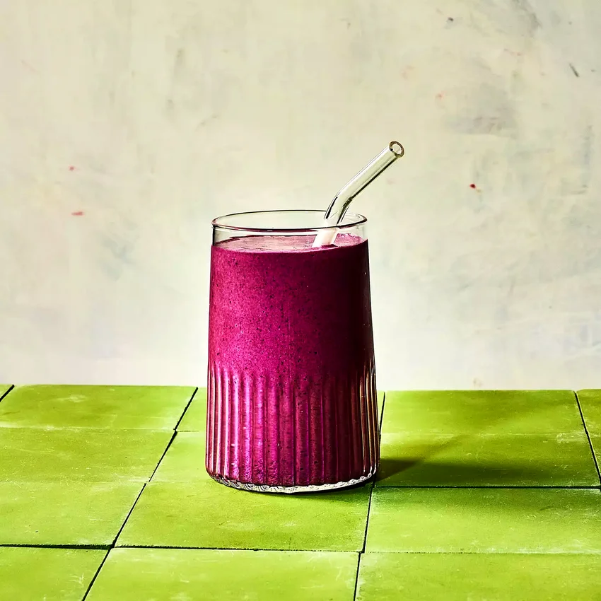 Berry–Green Tea Smoothie