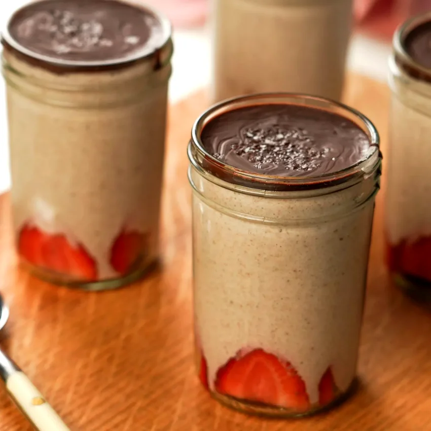 Blended Chocolate-Covered Strawberry Overnight Oats