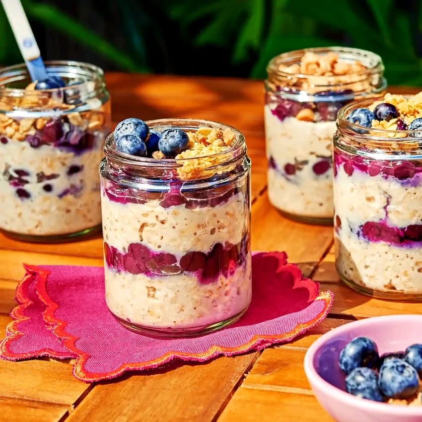 Blueberry Pie–Inspired Overnight Oats