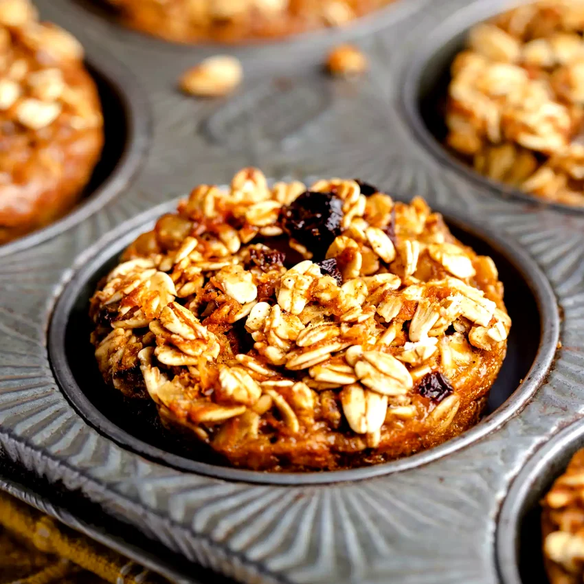 Breakfast Carrot-Cake Oatmeal Cakes