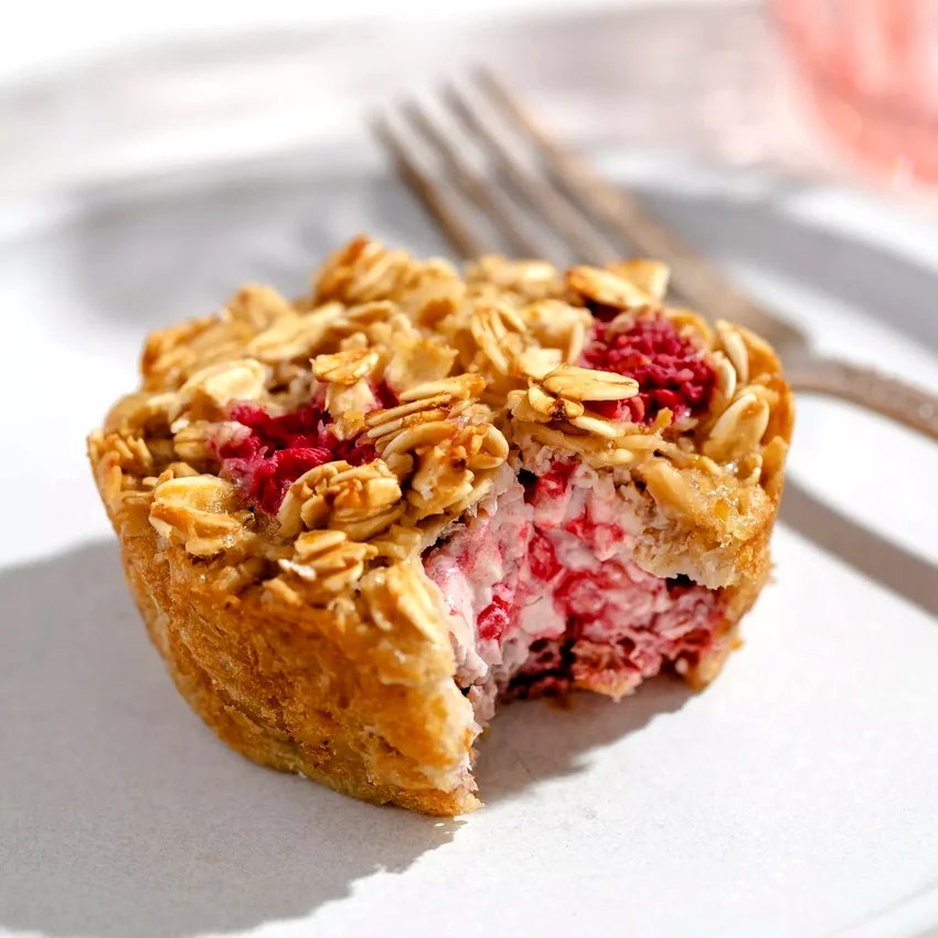 Breakfast Lemon, Raspberry & Cream Cheese Oatmeal Cakes