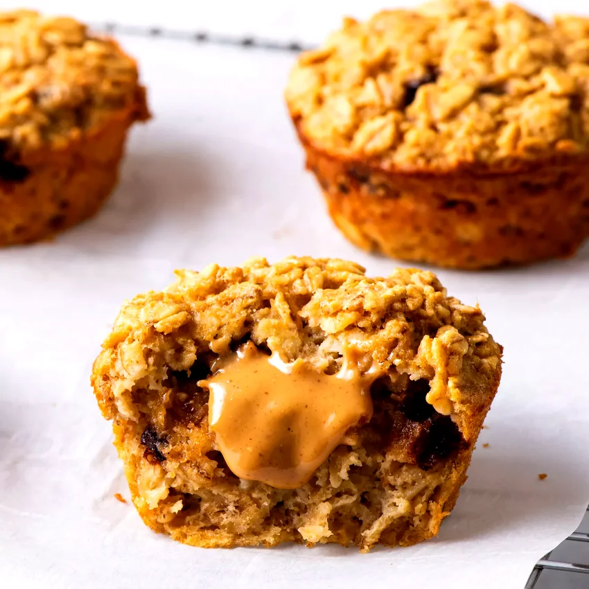 Breakfast Peanut Butter-Chocolate Chip Oatmeal Cakes
