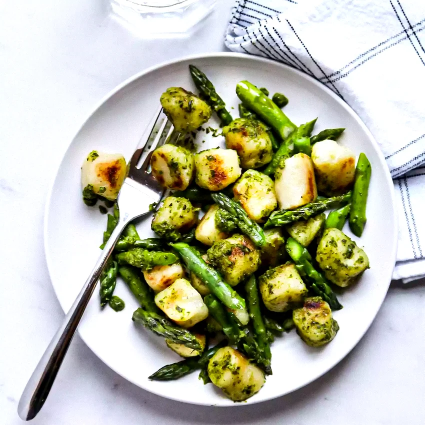 Cauliflower Gnocchi with Asparagus & Pesto