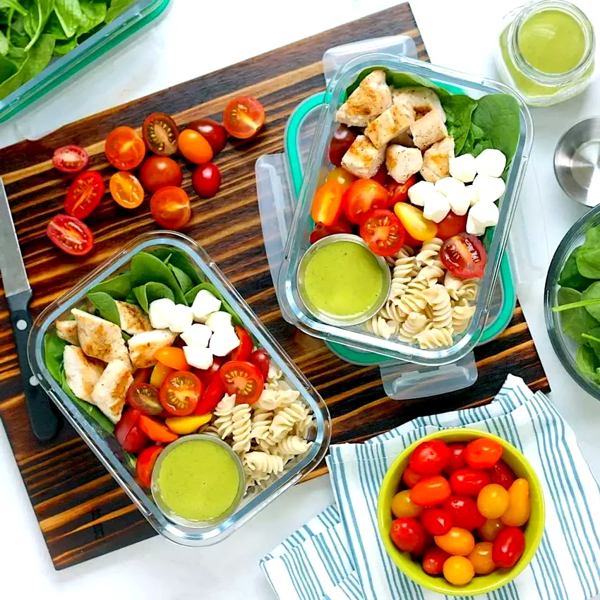 Chicken Caprese Pasta Salad Bowls