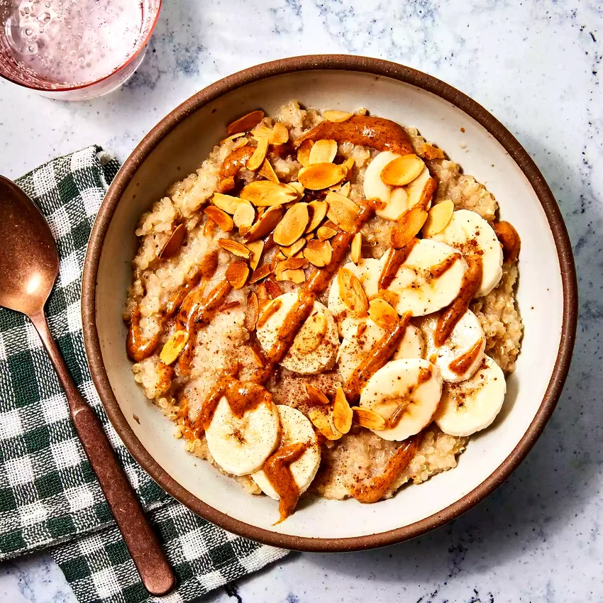 Cinnamon-Quinoa Breakfast Bowl