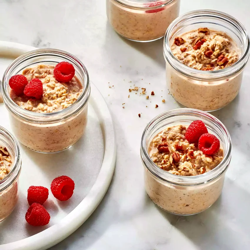 Cinnamon-Roll Overnight Oats