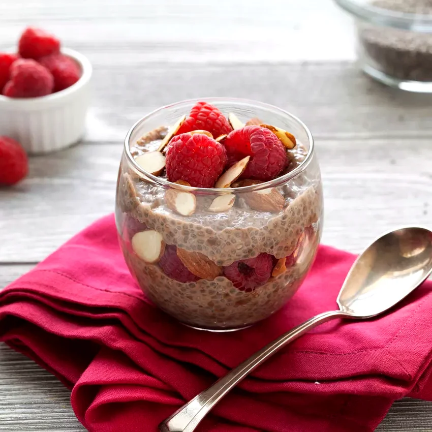 Cocoa-Chia Pudding with Raspberries