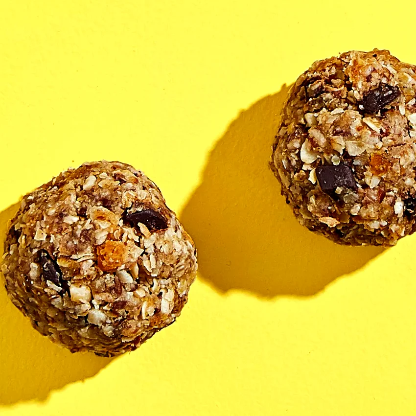 Coconut-Cashew Breakfast Bites