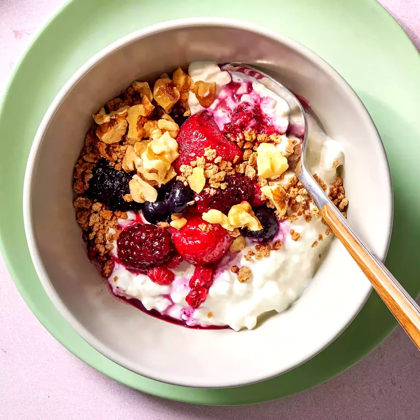 Cottage Cheese–Berry Bowl