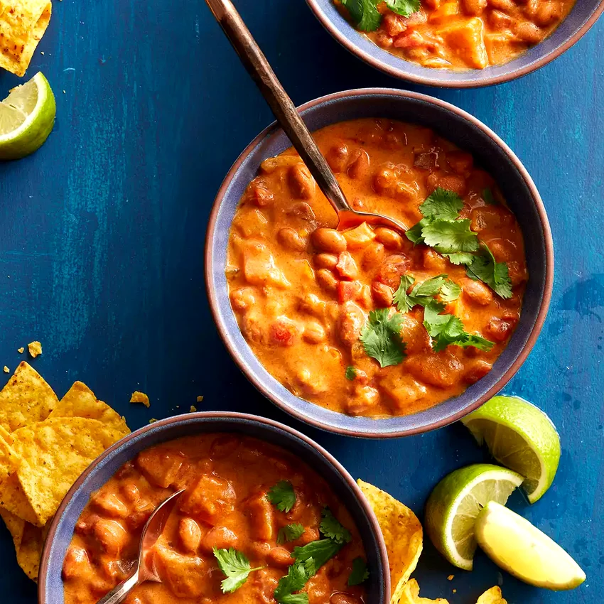 Creamy Queso Chili