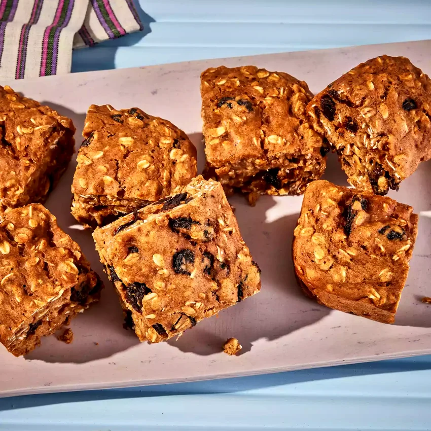 Oatmeal-Raisin Breakfast Bars