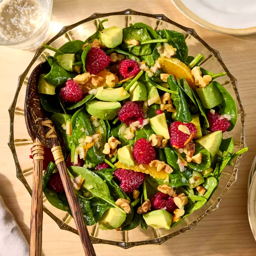 Raspberry-Spinach Salad with Avocado & Walnuts