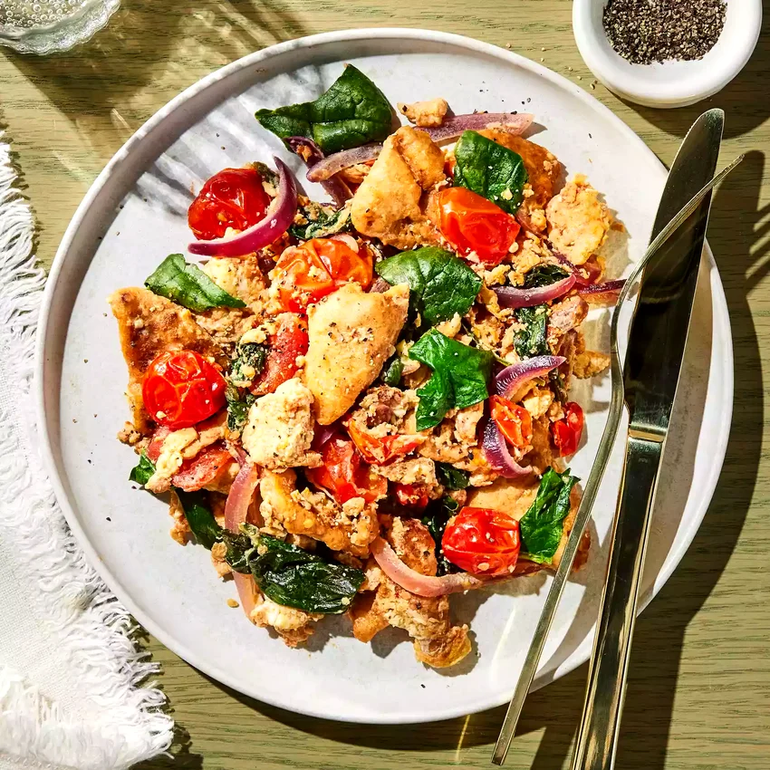 Scrambled Eggs with Spinach, Feta & Pita