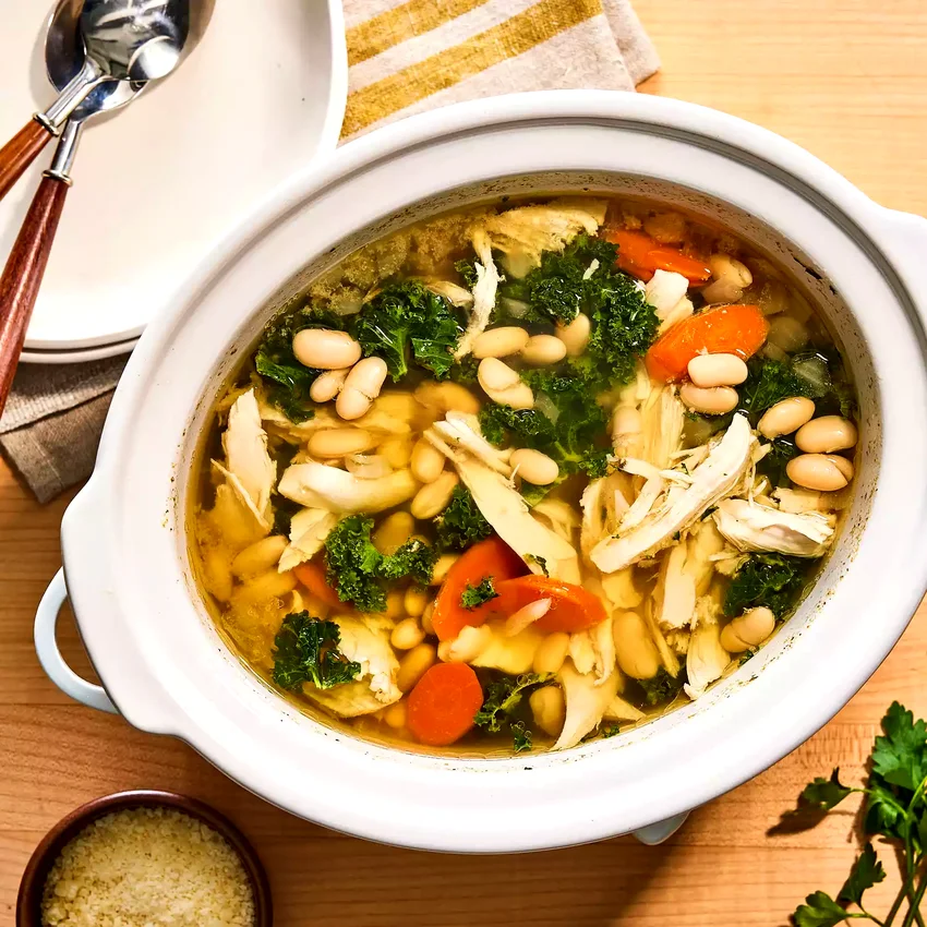 Slow-Cooker Chicken & White Bean Stew