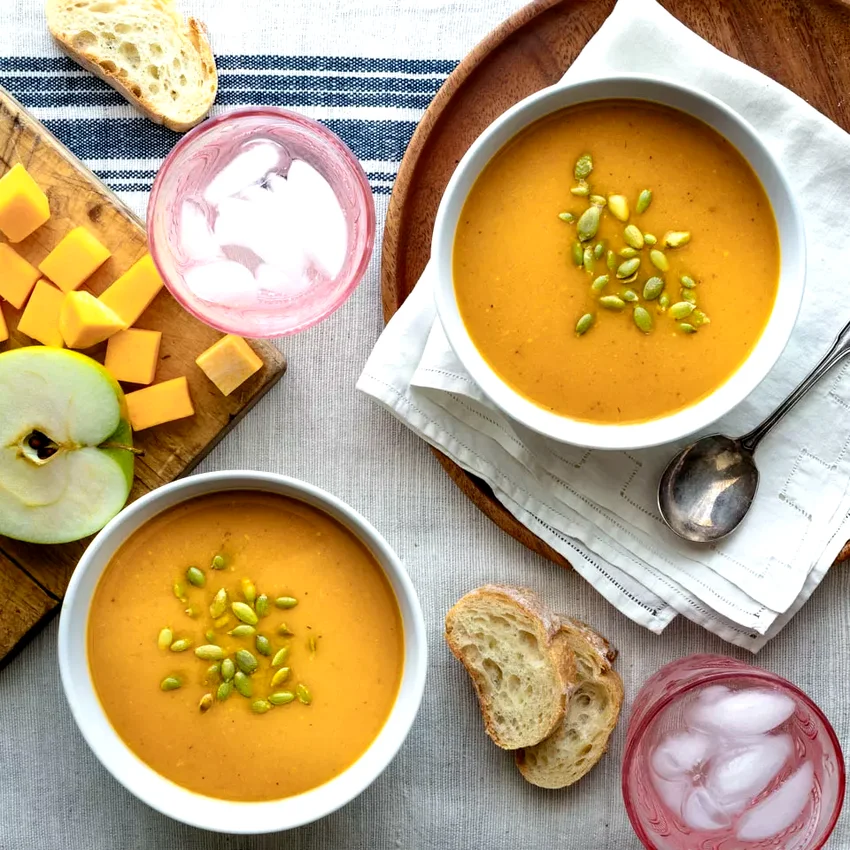 Slow-Cooker Vegan Butternut Squash Soup with Apple