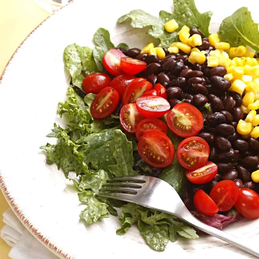 Southwestern Salad with Black Beans