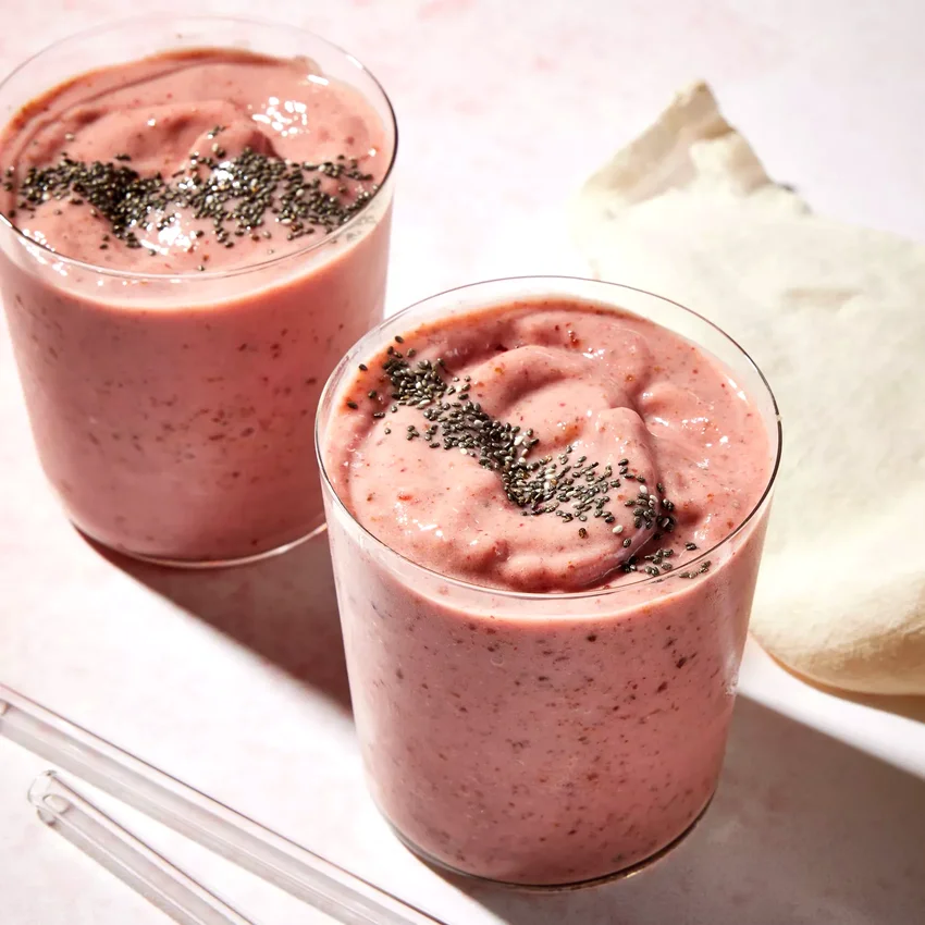 Strawberry-Peach Chia Seed Smoothie