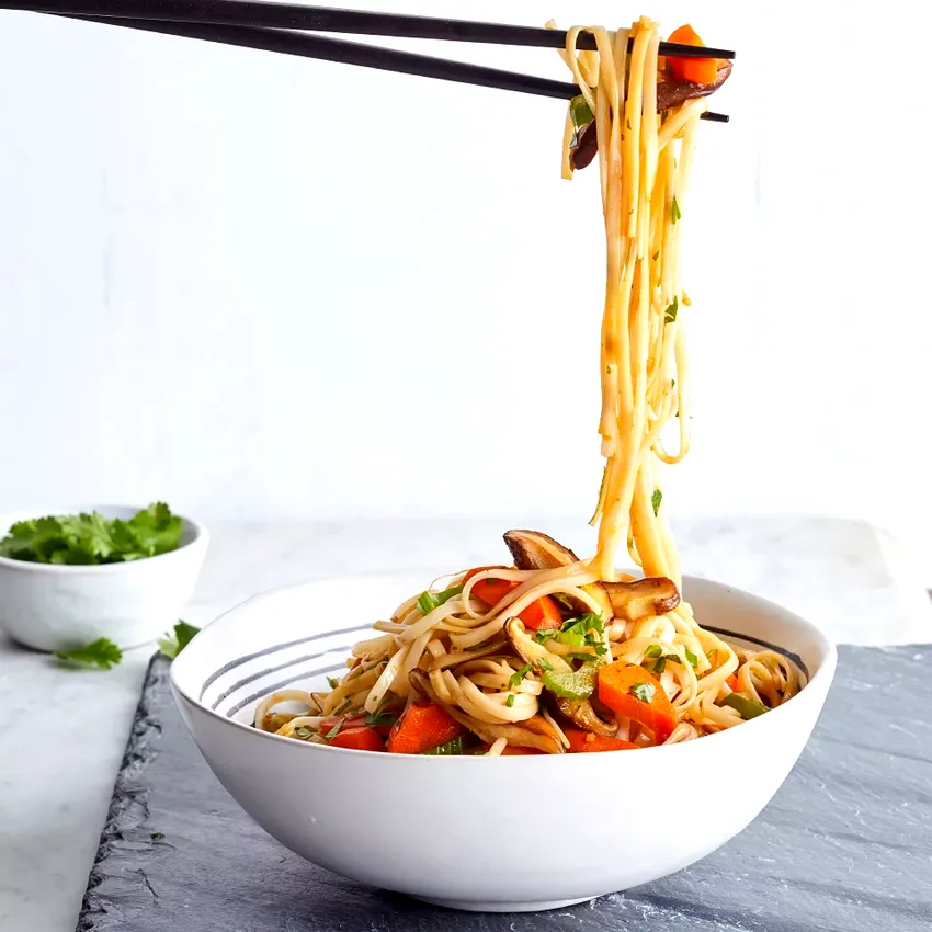 Vegetarian Lo Mein with Shiitakes, Carrots & Bean Sprouts