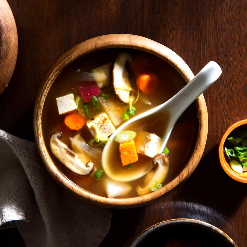 Yasai-To-Tofu-no-Misoshiru (Hearty Miso Soup with Vegetables & Tofu)